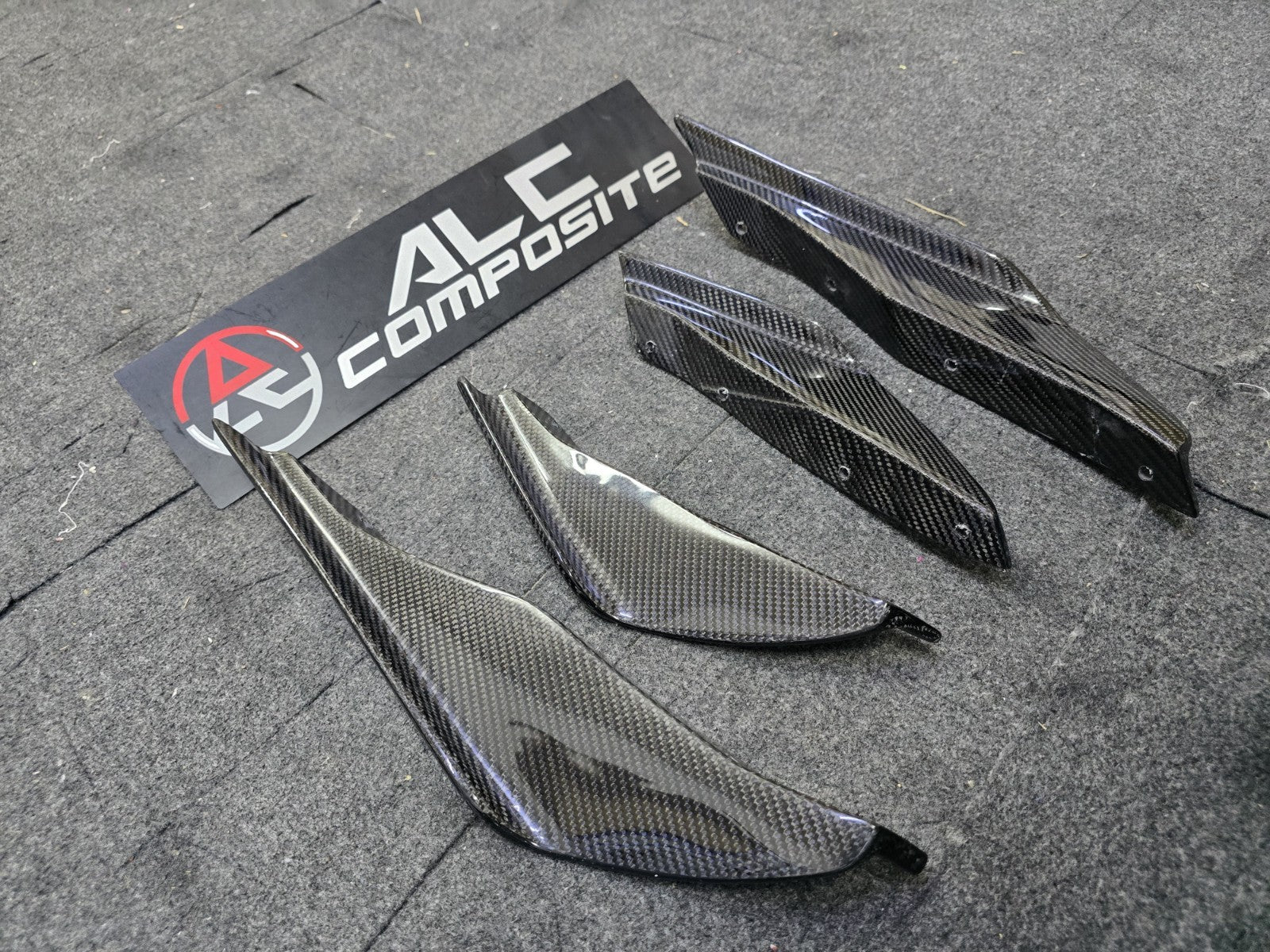 Fit For Audi TTRS MK2 8J Carbon Fiber Front Bumper Canard 4pcs Set (Screw on)
