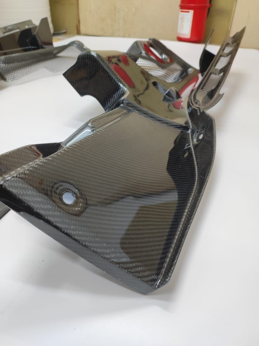 Fit For 07-15 Audi R8 V8/V10 Coupe Dry Carbon Fiber Rear Engine Bay Cover Kit