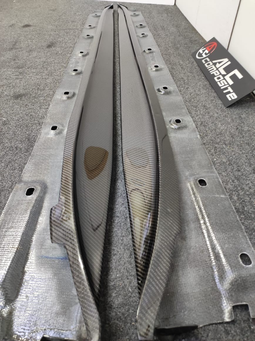 Fit For Porsche 991.1 & 991.2 Gt3 RS / Gt2 RS / Turbo Carbon Fiber Side Skirt