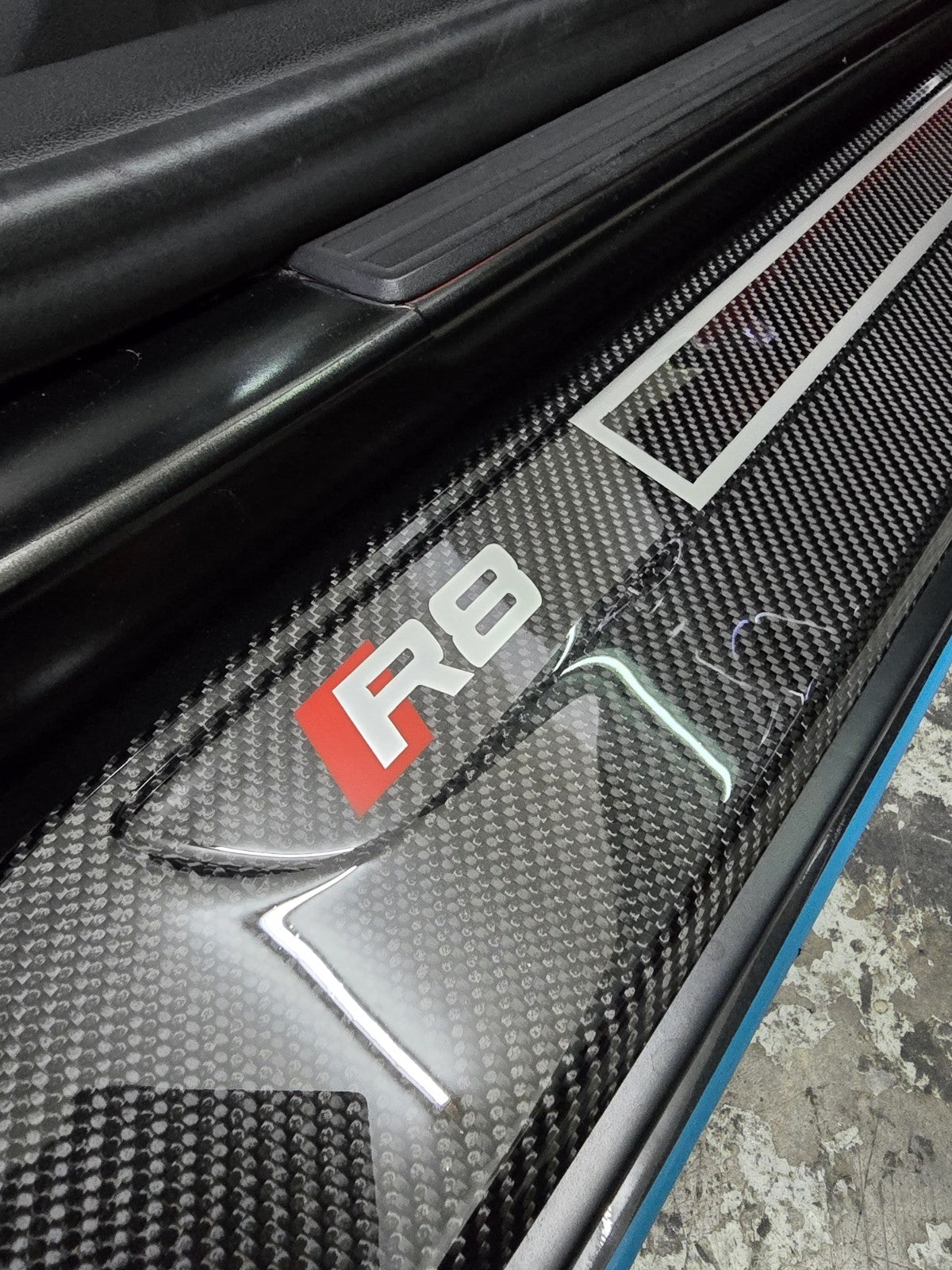 Fit For Audi R8 100% Carbon Fiber Outer Door Sill For Gen. 1 R8 2008-2015