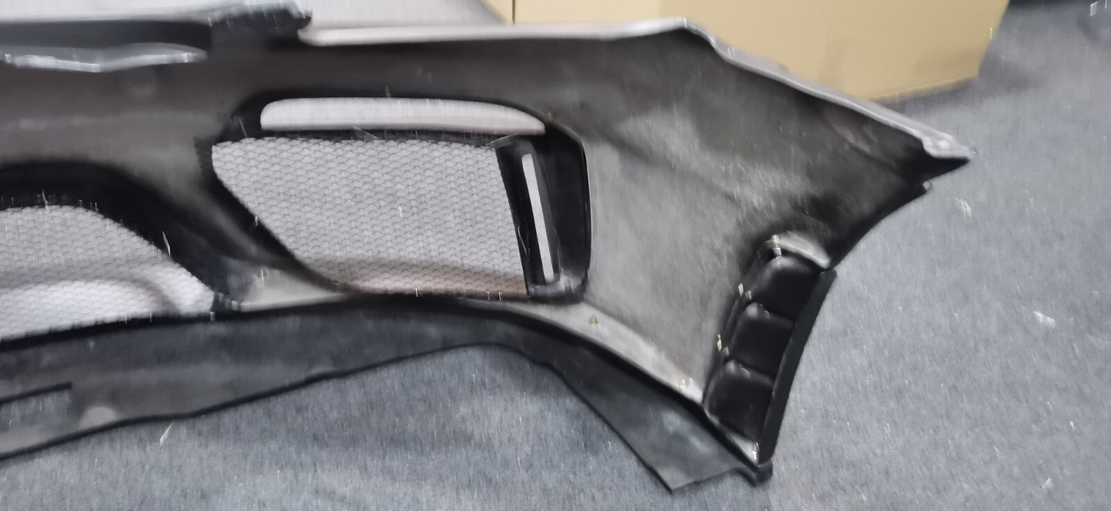 Fit For Porsche Boxster/Cayman 718 GT4 Style Front Bumper with grill w/o DRL 