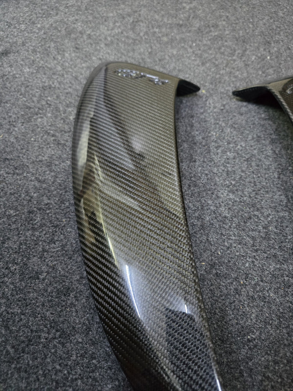 For Porsche 981 Boxster Cayman 13-16 Carbon Side Air Vent Cover With GT4 logo