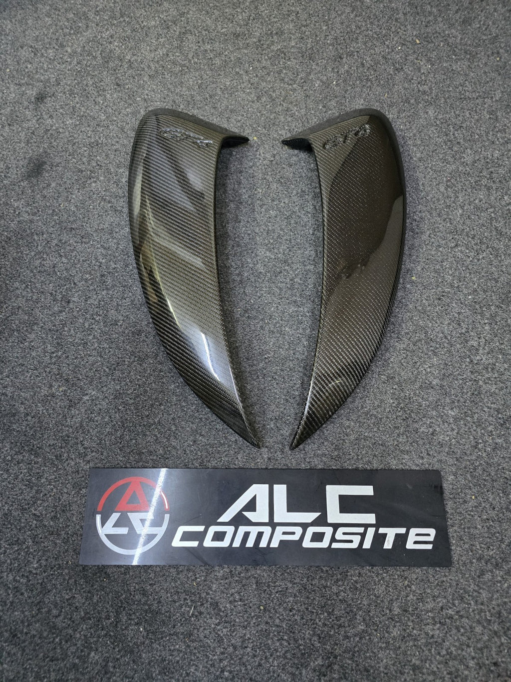 For Porsche 981 Boxster Cayman 13-16 Carbon Side Air Vent Cover With GT4 logo